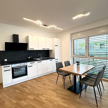 Living Kalsdorf - Selfcheckin Apartment Карлсдорф бей Грац Екстериор снимка