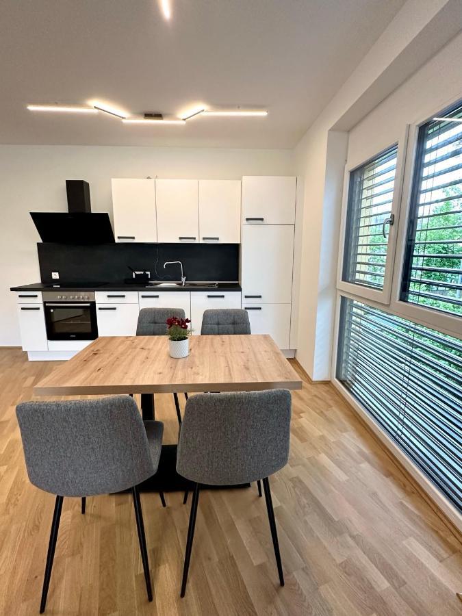 Living Kalsdorf - Selfcheckin Apartment Карлсдорф бей Грац Екстериор снимка